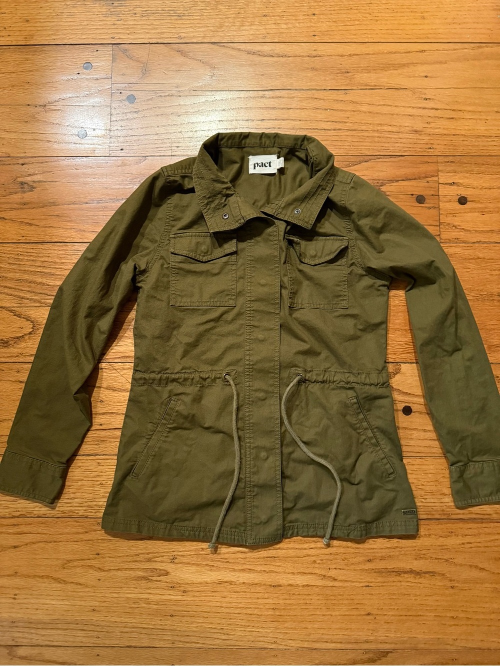 PACT Women’s Organic Cotton Woven Field Jacket in Grape Leaf Size S Like New